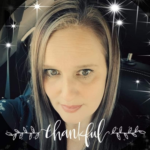 Meet your Posher, Samantha - Picture 2 of 2